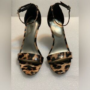 Leopard Heels by Worthington Size 8😍